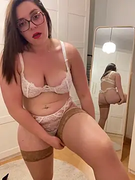 chloedlm5 online show from March 24, 2026, 10:10 pm