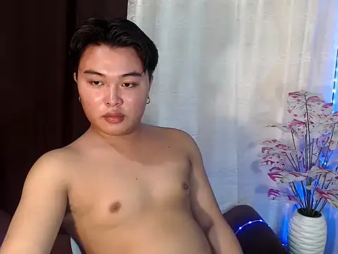 Snapshot of Lustfulljohnx chatting on July 10, 2026, 2:17 pm Lustfulljohnx online show from July 10, 2026, 2:17 pm