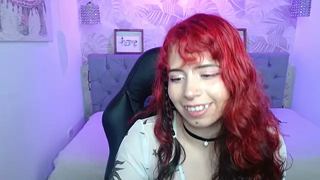 Lily tk online show from October 28, 2025, 3:07 am