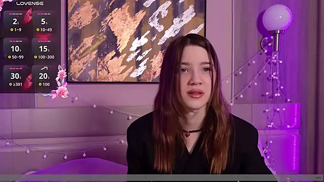 Snapshot of Alison_kisss chatting on March 3, 2026, 2:35 pm Alison kisss online show from March 3, 2026, 2:35 pm