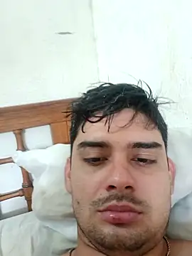 fromero27 online show from October 25, 2025, 1:23 pm