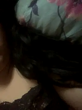 Snapshot of Roubi99six chatting on December 14, 2025, 5:57 am Roubi99six online show from December 14, 2025, 5:57 am