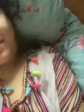 Snapshot of Roubi99six chatting on December 22, 2025, 9:42 am Roubi99six online show from December 22, 2025, 9:42 am