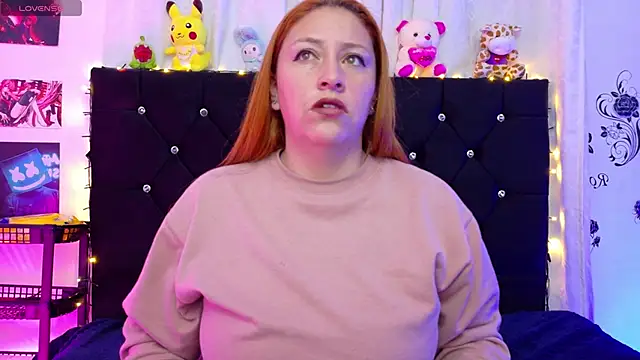 Snapshot of queen_marifer chatting on October 3, 2025, 11:34 am queen marifer online show from October 3, 2025, 11:34 am