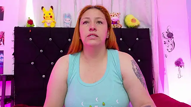 Snapshot of queen_marifer chatting on October 10, 2025, 11:22 am queen marifer online show from October 10, 2025, 11:22 am