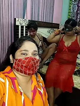 Snapshot of Sexy_anaamika chatting on October 28, 2025, 6:56 am Sexy anaamika online show from October 28, 2025, 6:56 am