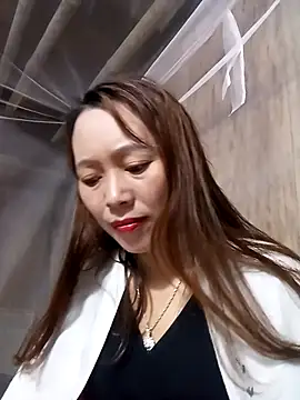 Bianly online show from November 25, 2025, 1:17 am