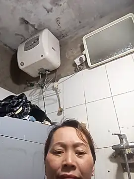 Bianly online show from January 6, 2026, 9:46 am