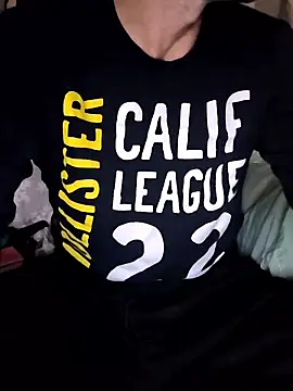 Snapshot of EJmamba2492 chatting on January 6, 2026, 5:11 am EJmamba2492 online show from January 6, 2026, 5:11 am