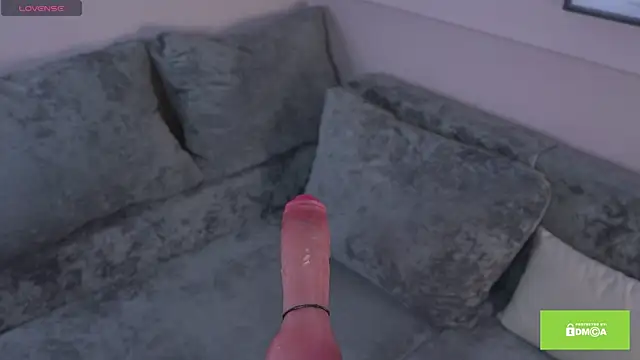 bllowwoww online show from October 26, 2025, 8:26 am