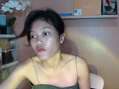 Snapshot of skinny_gracie chatting on September 27, 2025, 12:55 pm skinny gracie online show from September 27, 2025, 12:55 pm