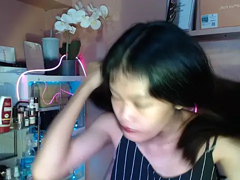 Snapshot of skinny_gracie chatting on October 26, 2025, 8:37 am skinny gracie online show from October 26, 2025, 8:37 am