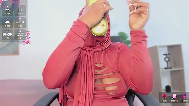 Snapshot of yasmin_elite chatting on February 3, 2026, 10:31 am yasmin elite online show from February 3, 2026, 10:31 am