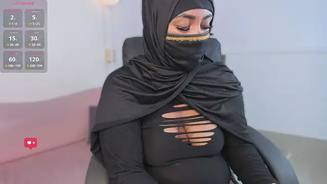 yasmin elite online show from October 27, 2025, 10:27 am