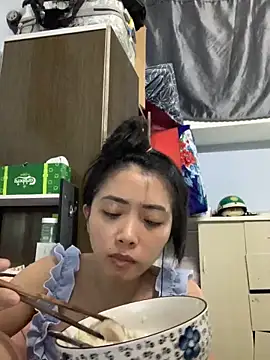 Minee1202 online show from November 10, 2025, 4:28 am