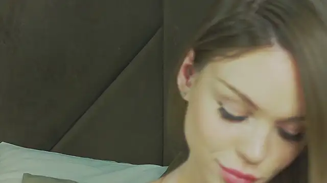 MarilynNova online show from January 11, 2026, 5:47 am