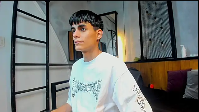 Dani mc1 online show from November 27, 2025, 11:32 am