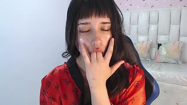 allyssa bellini s online show from September 21, 2025, 3:39 pm