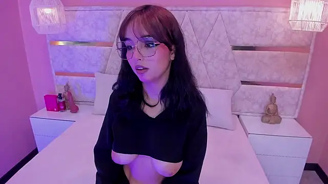 Little vel online show from April 15, 2026, 7:58 pm