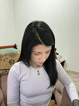 Snapshot of Privad_ravenna chatting on August 4, 2026, 8:24 pm Privad ravenna online show from August 4, 2026, 8:24 pm