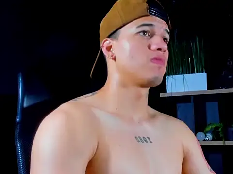 rocoo santos online show from April 14, 2026, 6:35 pm