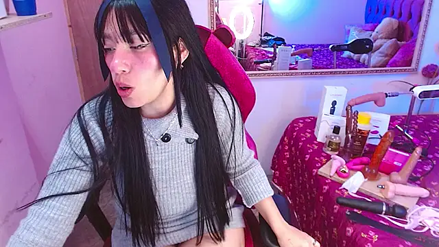 IVET CUTE1 online show from June 4, 2026, 3:33 am