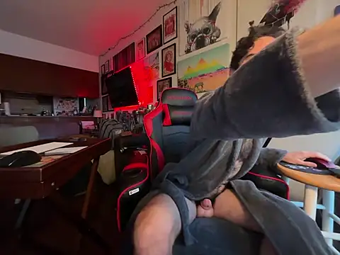 Pupscritch online show from February 17, 2026, 2:58 pm