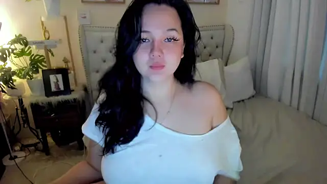 SweetHoney369 online show from January 9, 2026, 12:39 am