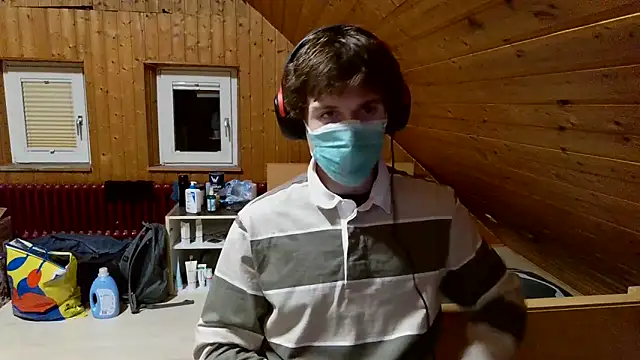 Imagerysin23 online show from December 18, 2025, 5:28 pm