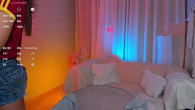 LilLisa online show from September 18, 2025, 3:59 pm