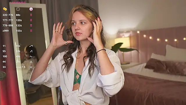 LilLisa online show from October 2, 2025, 4:54 pm