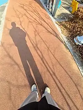 starvingo2002 online show from November 30, 2025, 4:13 am