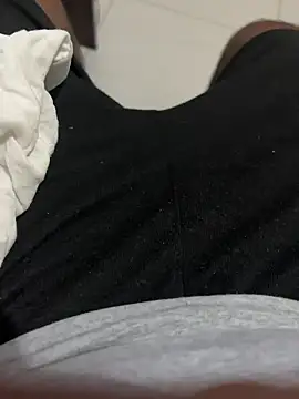 Snapshot of bigDick_000610 chatting on January 10, 2026, 6:25 pm bigDick 000610 online show from January 10, 2026, 6:25 pm