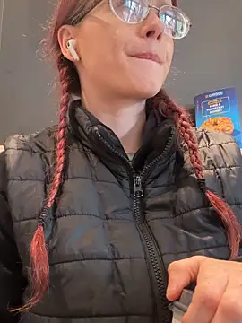 raen001 online show from May 13, 2026, 9:27 am