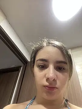 karla-thomsom10 online show from December 15, 2025, 10:15 pm