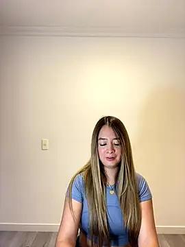 Zara Ross online show from October 5, 2025, 12:45 am