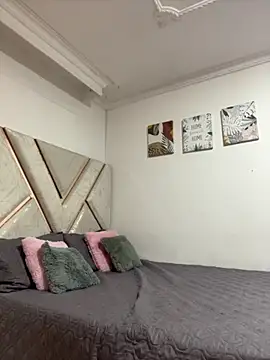 Snapshot of lana_rousse01 chatting on September 29, 2025, 2:55 pm lana rousse01 online show from September 29, 2025, 2:55 pm