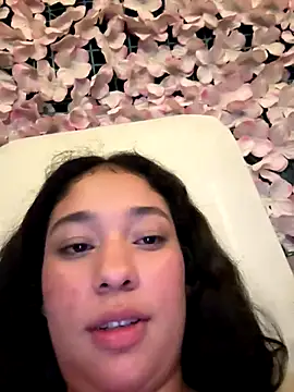 Snapshot of lana_rousse01 chatting on September 15, 2025, 4:35 am lana rousse01 online show from September 15, 2025, 4:35 am