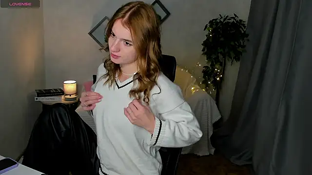 Snapshot of stacey__doll chatting on October 8, 2025, 1:29 am stacey doll online show from October 8, 2025, 1:29 am