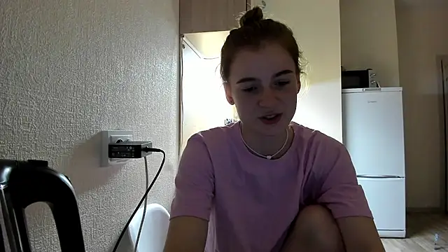 Snapshot of stacey__doll chatting on October 19, 2025, 3:04 pm stacey doll online show from October 19, 2025, 3:04 pm