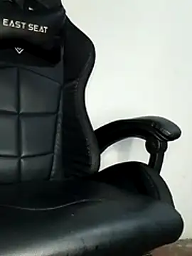 Snapshot of Bosssweet22cm chatting on February 14, 2026, 5:40 am Bosssweet22cm online show from February 14, 2026, 5:40 am