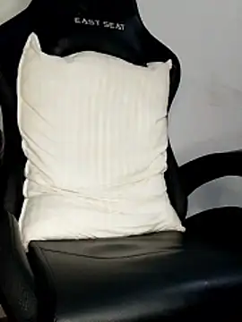 Snapshot of Bosssweet22cm chatting on February 5, 2026, 4:52 am Bosssweet22cm online show from February 5, 2026, 4:52 am