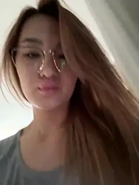 assuna  online show from June 8, 2026, 4:24 am