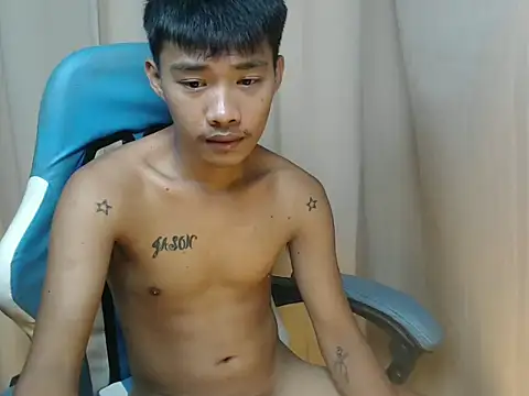 Snapshot of urasianjason chatting on December 18, 2025, 3:16 pm urasianjason online show from December 18, 2025, 3:16 pm