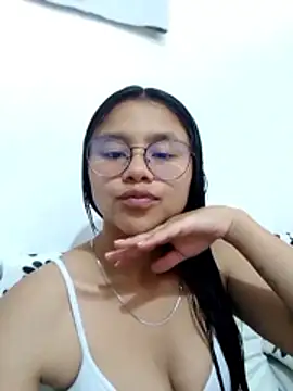 SofieLove 01 online show from March 25, 2026, 7:35 pm