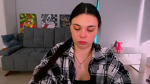 Snapshot of queenofthesense_ chatting on February 18, 2026, 9:17 am queenofthesense online show from February 18, 2026, 9:17 am