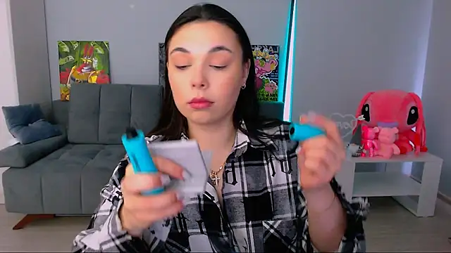 Snapshot of queenofthesense_ chatting on February 15, 2026, 6:58 am queenofthesense online show from February 15, 2026, 6:58 am