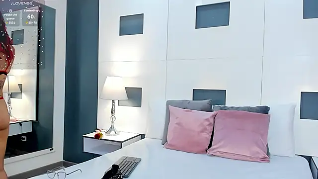 salem rose online show from March 7, 2026, 8:25 pm