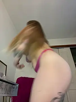 peachykatt online show from September 20, 2025, 2:00 pm