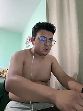 Snapshot of JaviSala chatting on May 7, 2026, 5:27 pm JaviSala online show from May 7, 2026, 5:27 pm